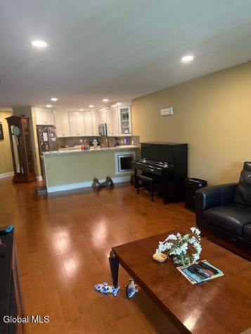 15 Patroon Pointe Drive Rensselaer NY 12144