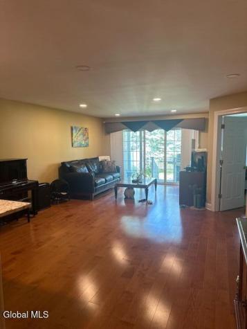 15 Patroon Pointe Drive Rensselaer NY 12144
