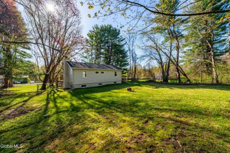 32 Nolan Road Ballston Lake NY 12019