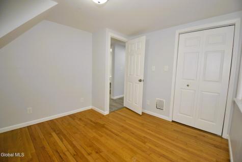 83 Osborne Road Albany NY 12205
