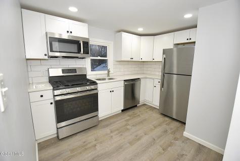 83 Osborne Road Albany NY 12205