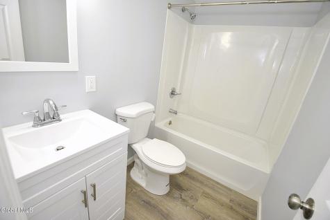 83 Osborne Road Albany NY 12205
