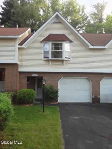 4007 Chaucer Place Guilderland NY 12159