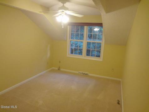 4007 Chaucer Place Guilderland NY 12159