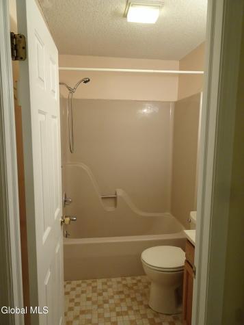 4007 Chaucer Place Guilderland NY 12159