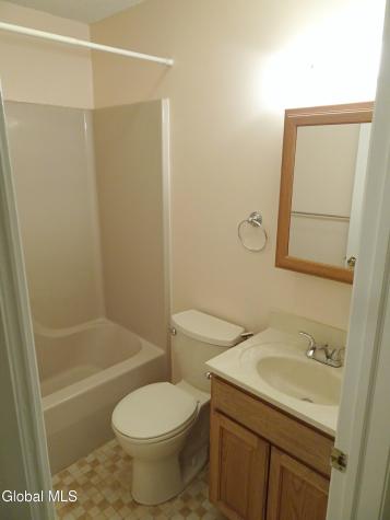 4007 Chaucer Place Guilderland NY 12159