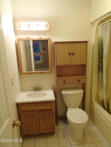 4007 Chaucer Place Guilderland NY 12159