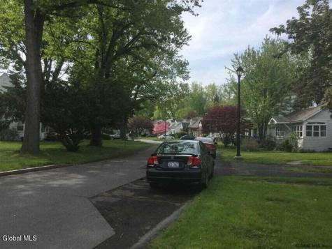 59 Crescent Drive Albany NY 12208