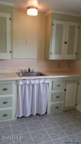 59 Crescent Drive Albany NY 12208