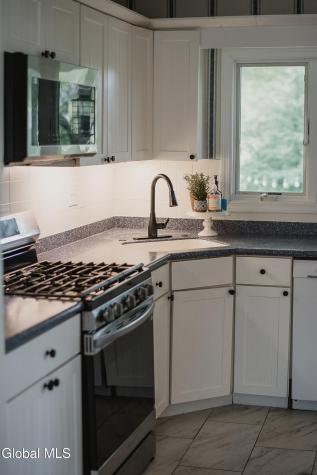 12 Vanderbilt Ave Avenue Saratoga Springs NY 12866