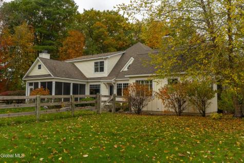 15 Saratoga Farm Road Malta NY 12020