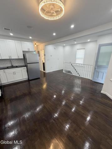 885 Yorkston Street Schenectady NY 12303