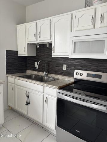 1633 Carrie Street Schenectady NY 12308