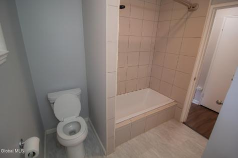 5 Huckleberry Lane Colonie NY 12205