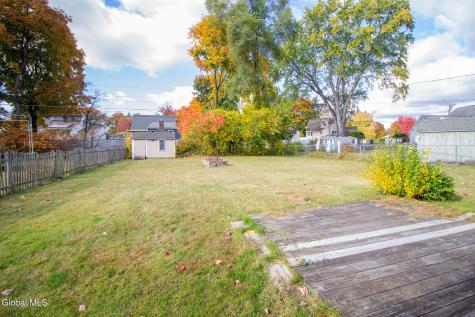 5 Huckleberry Lane Colonie NY 12205
