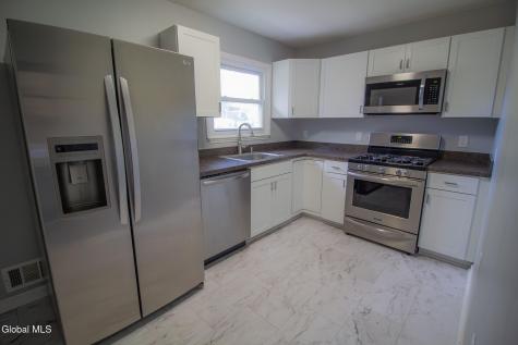 5 Huckleberry Lane Colonie NY 12205