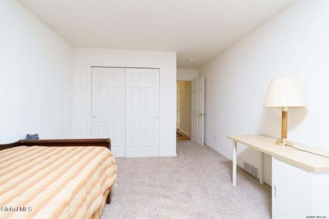 7 Clear Water Court Clifton Park NY 12065