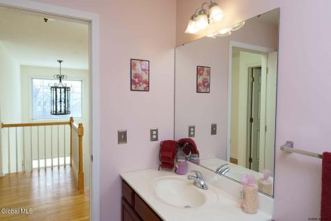 7 Clear Water Court Clifton Park NY 12065