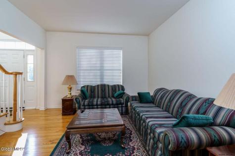 7 Clear Water Court Clifton Park NY 12065