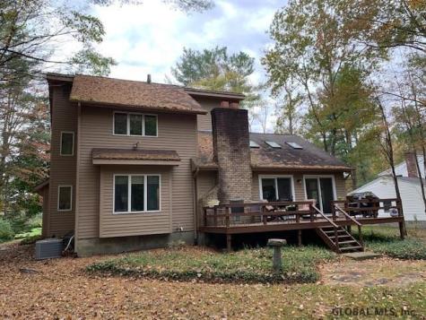 8 Carefree Lane Wilton NY 12831