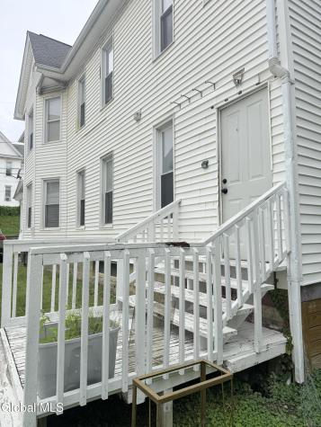 49 Elizabeth Street Amsterdam NY 12010