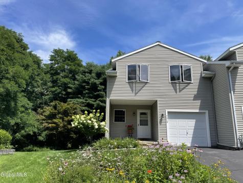 7318 Vic Court Guilderland NY 12303