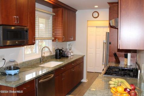 535 Dawson Road Delmar NY 12054