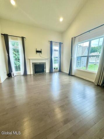 11B Idared Lane Clifton Park NY 12065