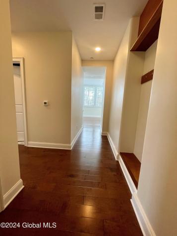 233 Lake Avenue Saratoga Springs NY 12866