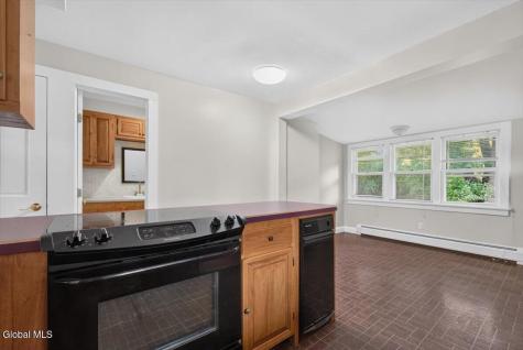 926 Ny-67 Ballston Spa NY 12020