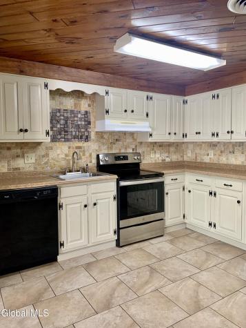 Nottingham Drive Queensbury NY 12804