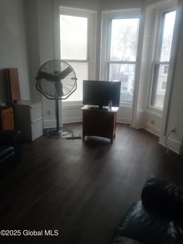 423 Clinton Avenue Albany NY 12206