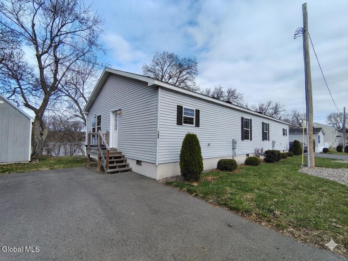 589 1st Avenue Troy NY 12182