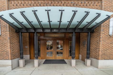 37 Henry Street Saratoga Springs NY 12866