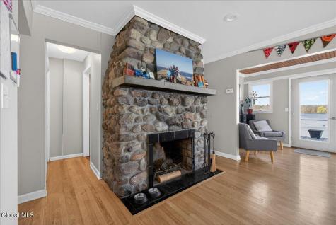 15 Mccormicks Lane Ballston Lake NY 12019
