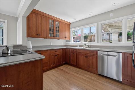 15 Mccormicks Lane Ballston Lake NY 12019