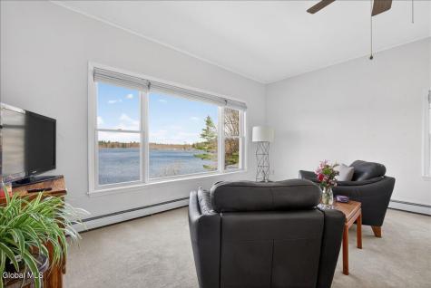 15 Mccormicks Lane Ballston Lake NY 12019