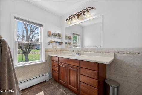 15 Mccormicks Lane Ballston Lake NY 12019