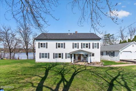 15 Mccormicks Lane Ballston Lake NY 12019
