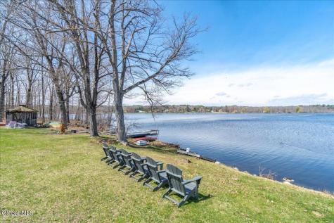 15 Mccormicks Lane Ballston Lake NY 12019