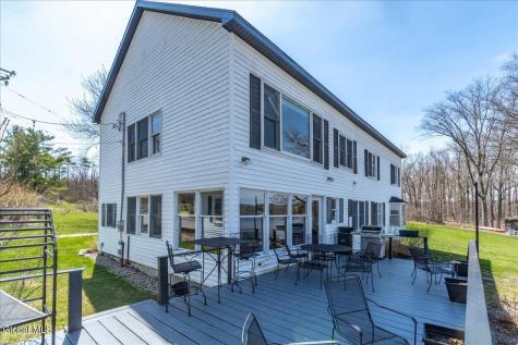 15 Mccormicks Lane Ballston Lake NY 12019