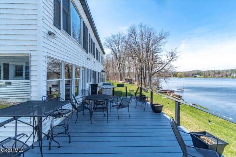 15 Mccormicks Lane Ballston Lake NY 12019