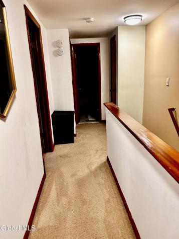 34 Henderson Road Glenmont NY 12077