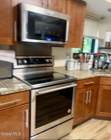 34 Henderson Road Glenmont NY 12077