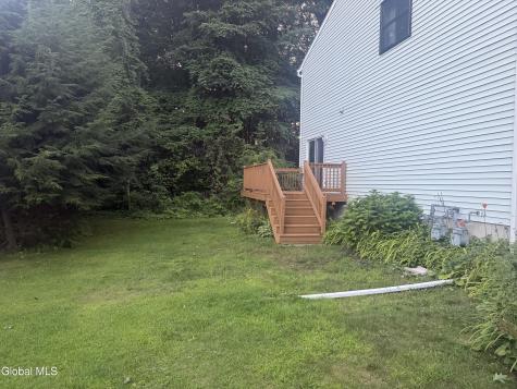 34 Henderson Road Glenmont NY 12077