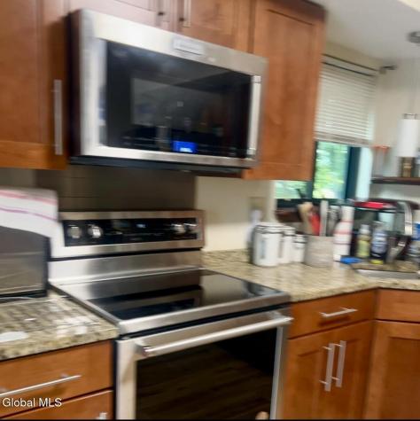 34 Henderson Road Glenmont NY 12077