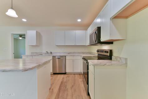 74 Seashore Way Mechanicville NY 12118