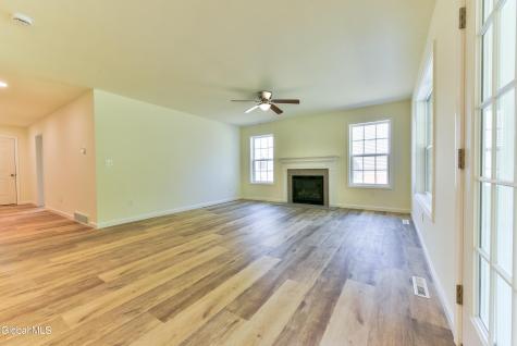 74 Seashore Way Mechanicville NY 12118