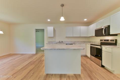 74 Seashore Way Mechanicville NY 12118