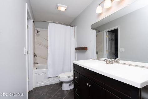 416 Greenhill Court Albany NY 12203